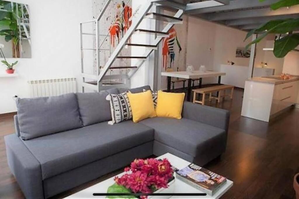 Apartamento LUJOSO LOFT a 2min a pie del casco histórico Sevilla Exterior foto