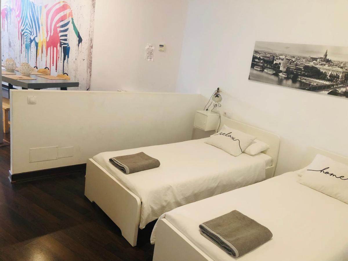 Apartamento LUJOSO LOFT a 2min a pie del casco histórico Sevilla Exterior foto