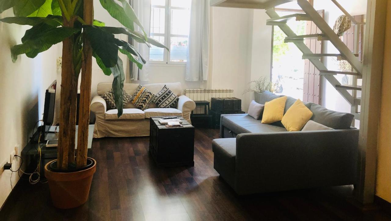 Apartamento LUJOSO LOFT a 2min a pie del casco histórico Sevilla Exterior foto