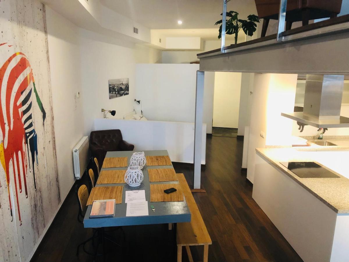 Apartamento LUJOSO LOFT a 2min a pie del casco histórico Sevilla Exterior foto